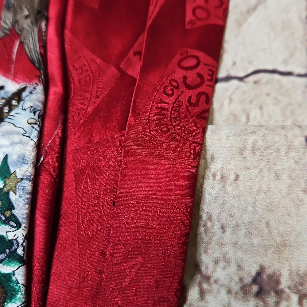 Tabasco‎ Santa shrimp prawns crayfish pulling sleigh Christmas silk neck tie